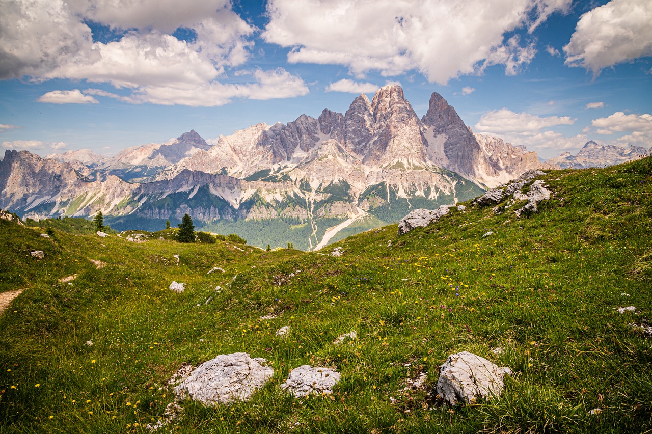 Esperienza culinaria e paesaggistica nella Val di Fassa